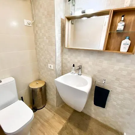 Apartamento Beautiful Beach-front Retreat In El Beril