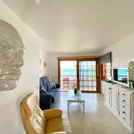 Apartamento Beautiful Beach-front Retreat In El Beril Costa Adeje (Tenerife)
