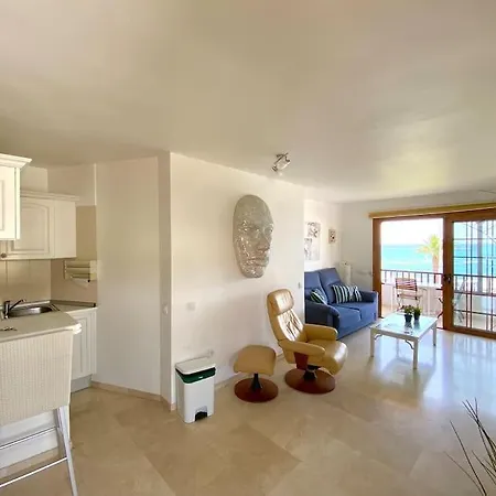 Apartamento Beautiful Beach-front Retreat In El Beril